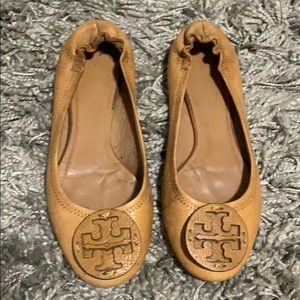 Tory Burch reva flat